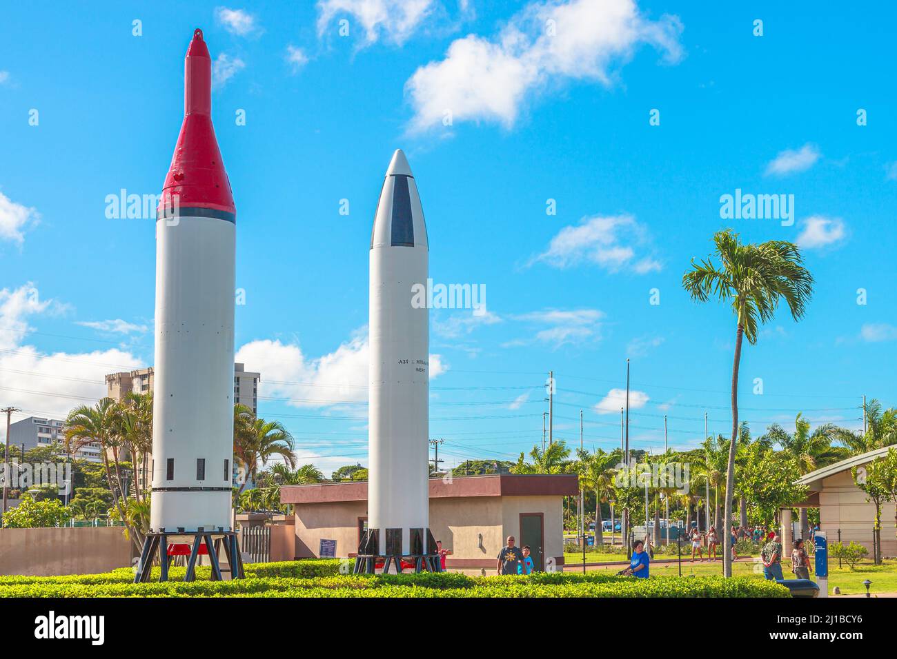Honolulu, Oahu, Hawaii, Stati Uniti - Agosto 2016: Missili UGM-27 Polaris A1 e A3 della guerra fredda 1960s-1980s. Situato nel Pearl Harbor Foto Stock
