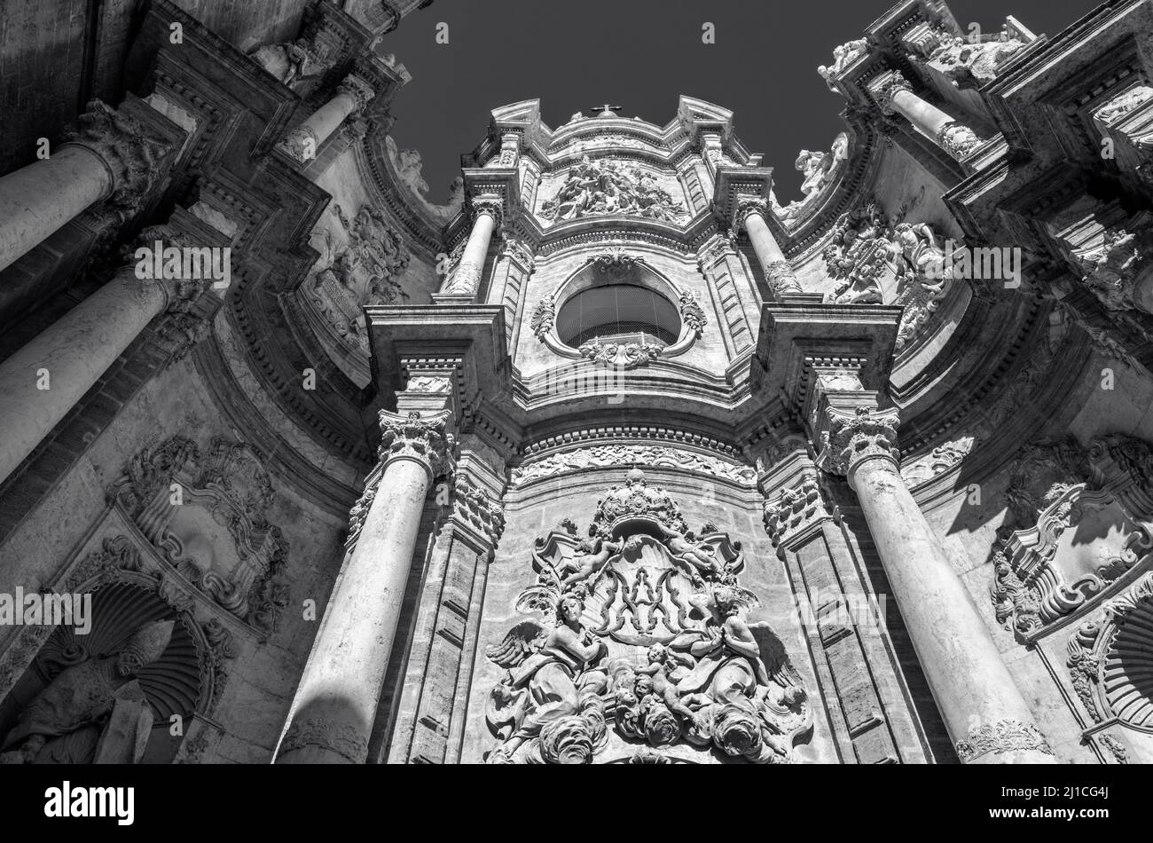 Valencia - il portale barocco della Cattedrale - Basilica dell'Assunzione di nostra Signora di Valencia progettato dall'architetto Antoni Gilabert Fornes dal 18. Foto Stock