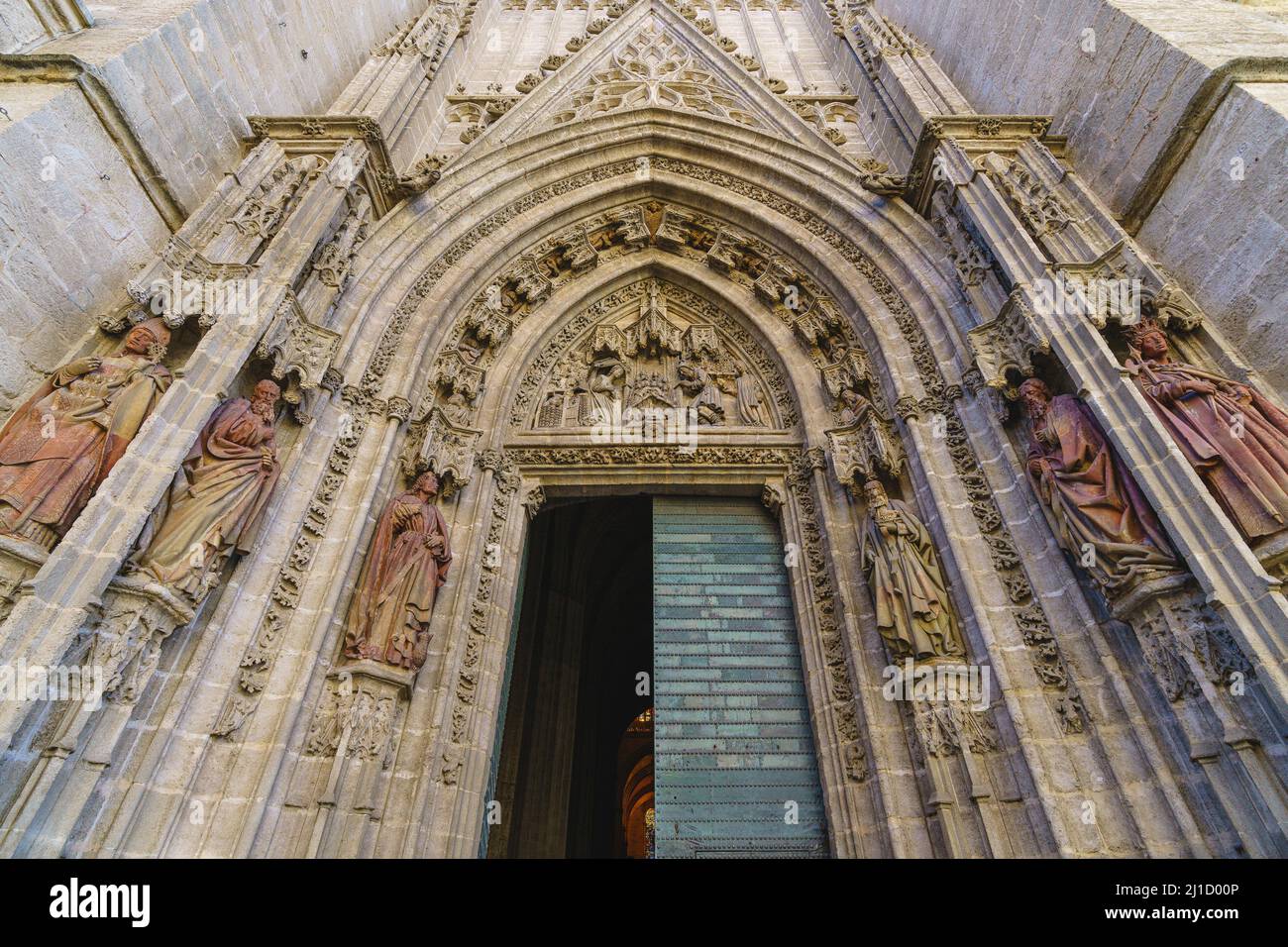Particolare della facciata della Cattedrale di Siviglia, in Andalusia, Spagna Foto Stock