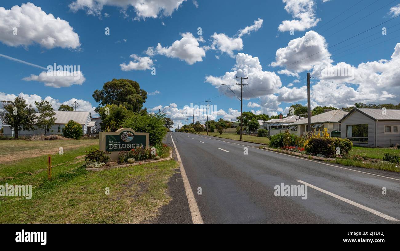 Benvenuto al cartello Delungra all'ingresso della città, nel nuovo galles del sud settentrionale, australia Foto Stock