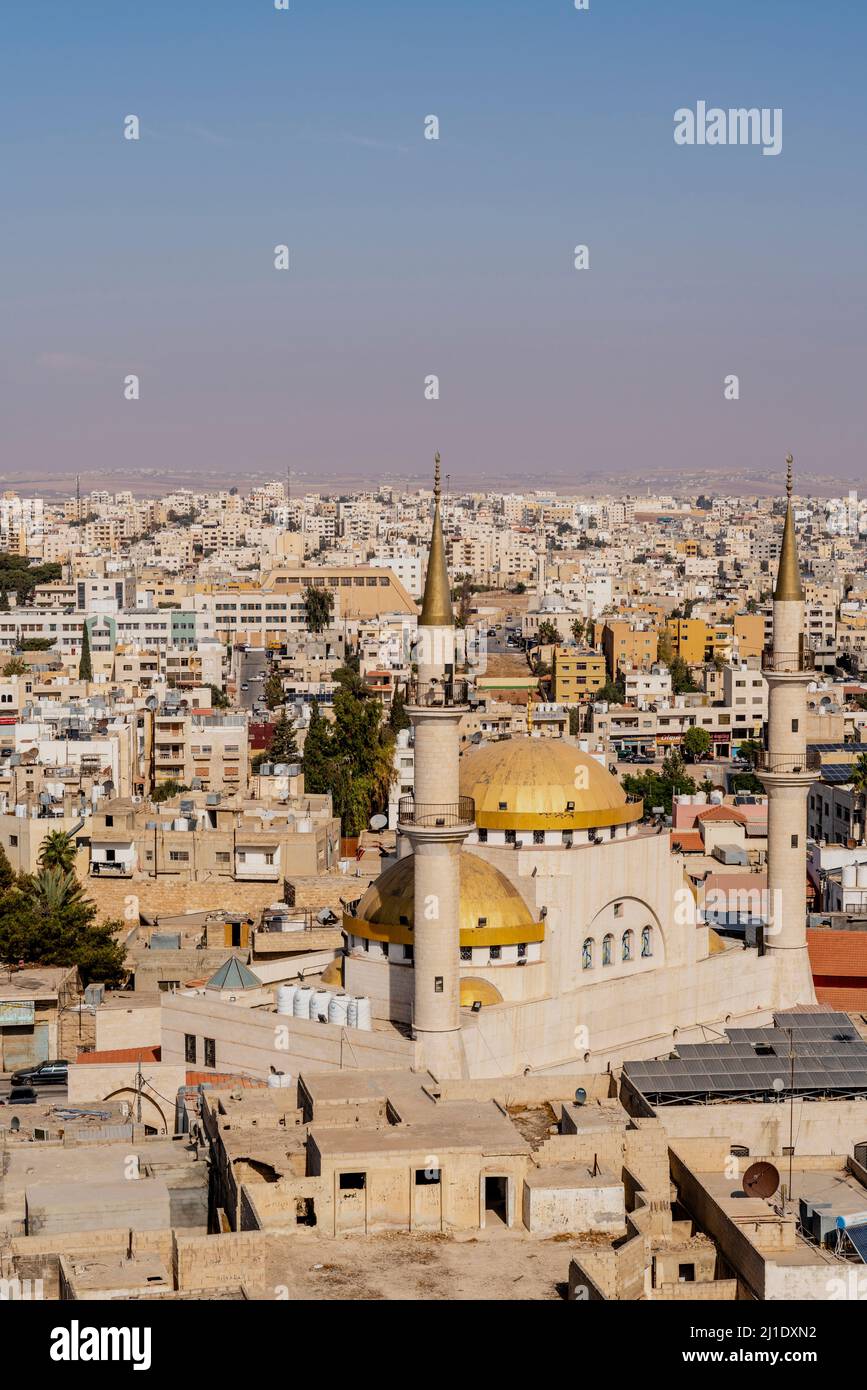 Lo skyline della città di Madaba, il Governatorato di Madaba, Giordania. Foto Stock