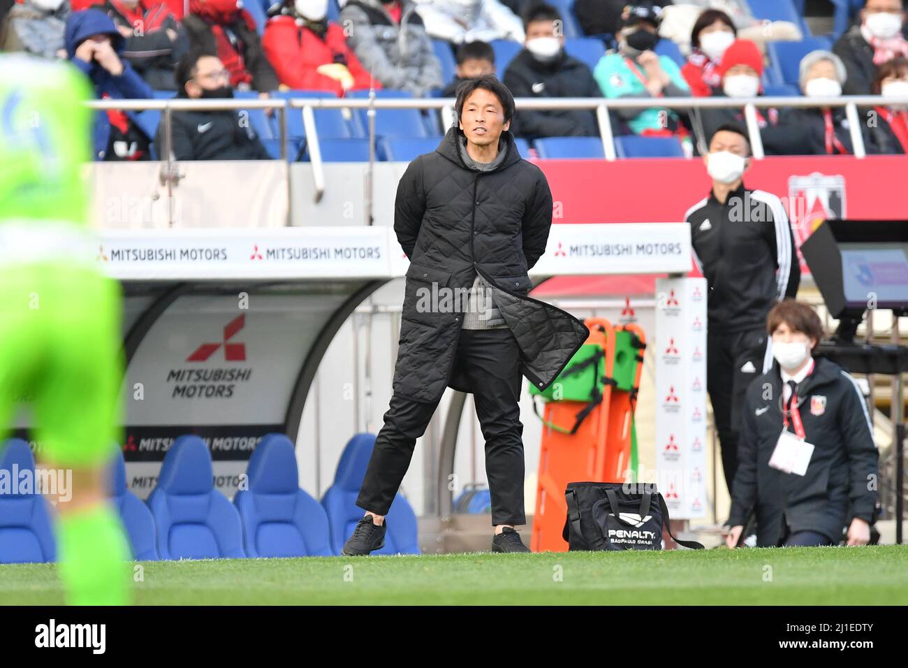 Shonan Bellmare, allenatore di testa Satoshi Yamaguchi durante la partita della Lega 2022 J1 tra i Diamanti rossi Urawa 2-0 Shonan Bellmare al Saitama Stadium 2002 di Saitama, Giappone, 6 marzo 2022. (Foto di AFLO) Foto Stock