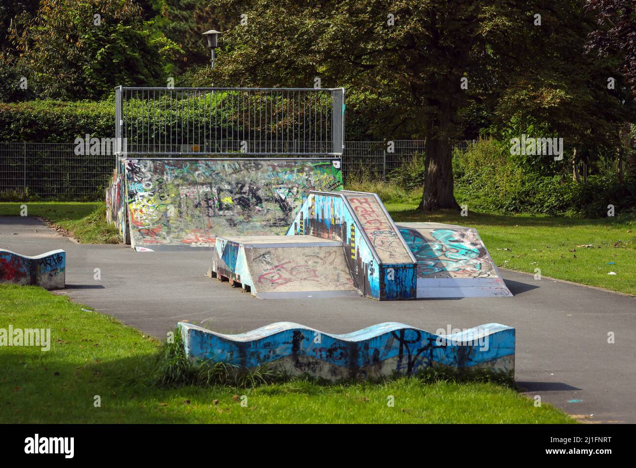 Essen, Renania settentrionale-Vestfalia, Germania - Skater Park a Emscherpark. Foto Stock