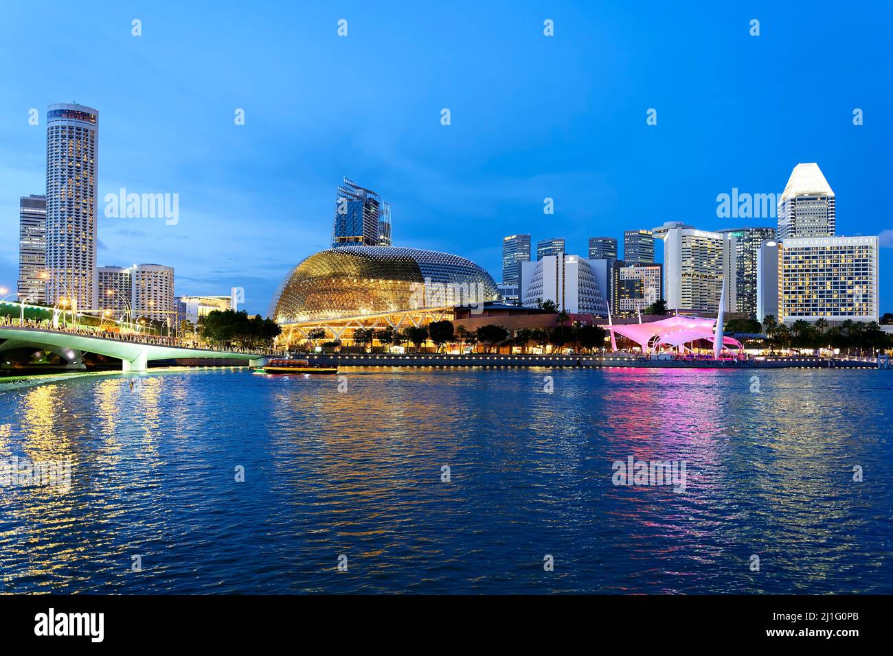 Singapore. Marina Bay al tramonto Foto Stock