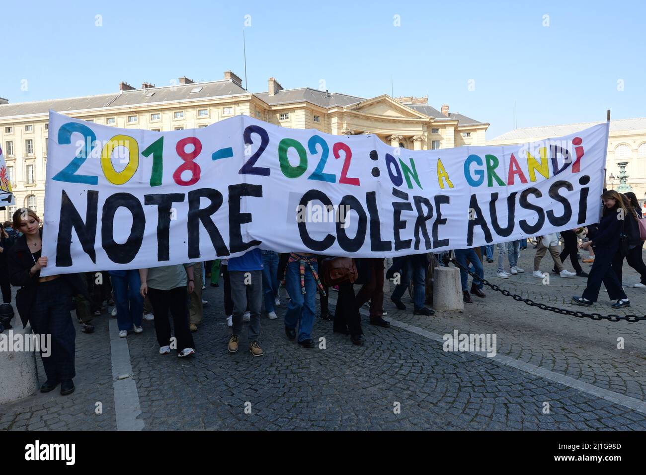 Manifestazione organizzata a Parigi dal collettivo "giovani per il clima" per gridare la loro rabbia contro l'inazione delle autorità pubbliche in materia di ecologia. Foto Stock