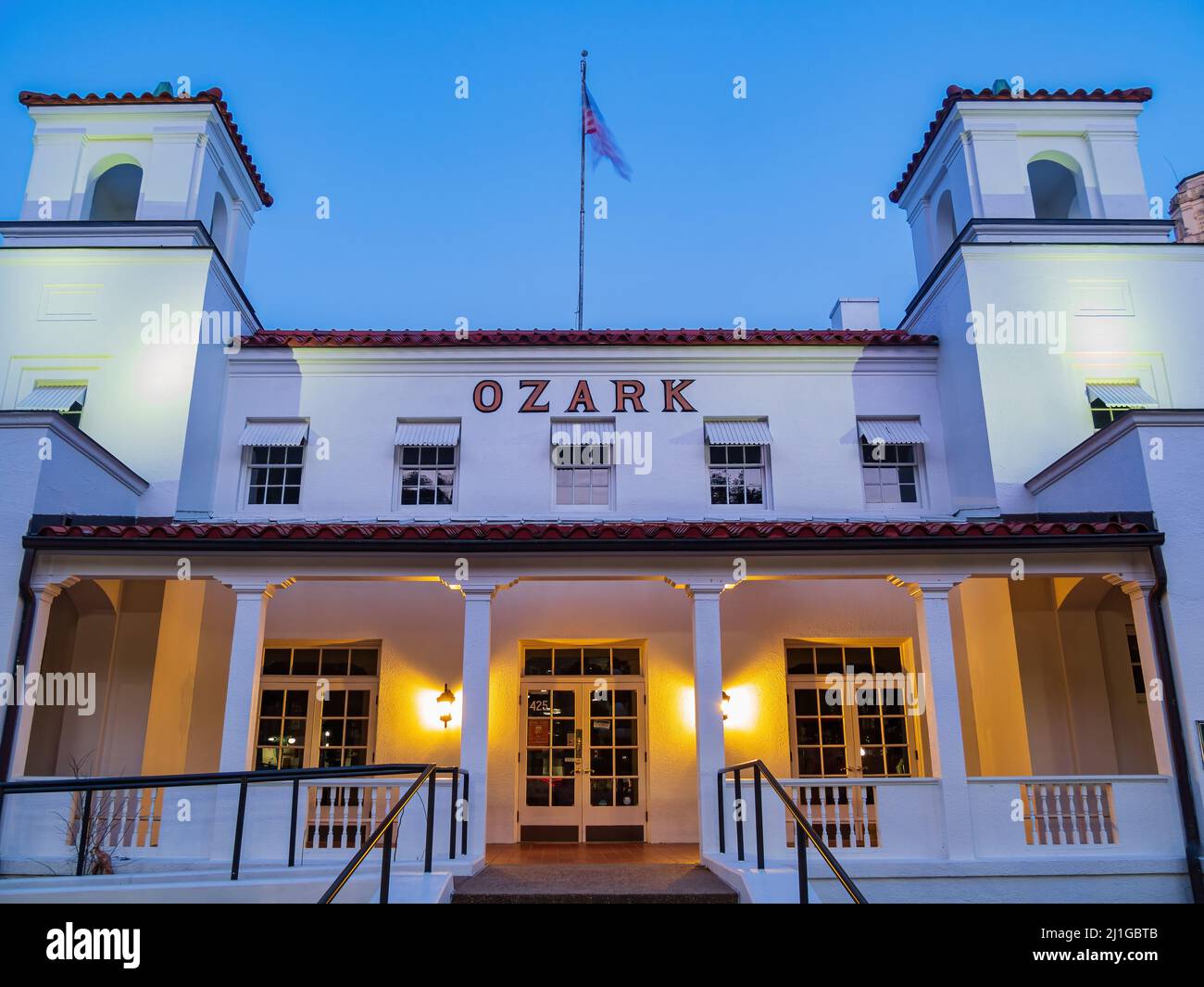 Arkansas, MAR 19 2022 - veduta serale della casa di Ozark Foto Stock