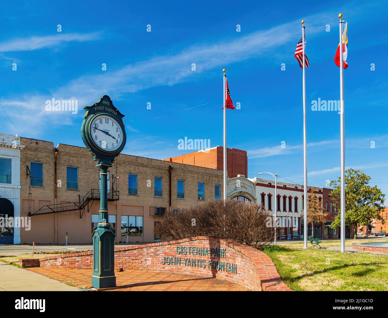 Arkansas, MAR 20 2022 - Sunny view of the Cisterna Park Foto Stock