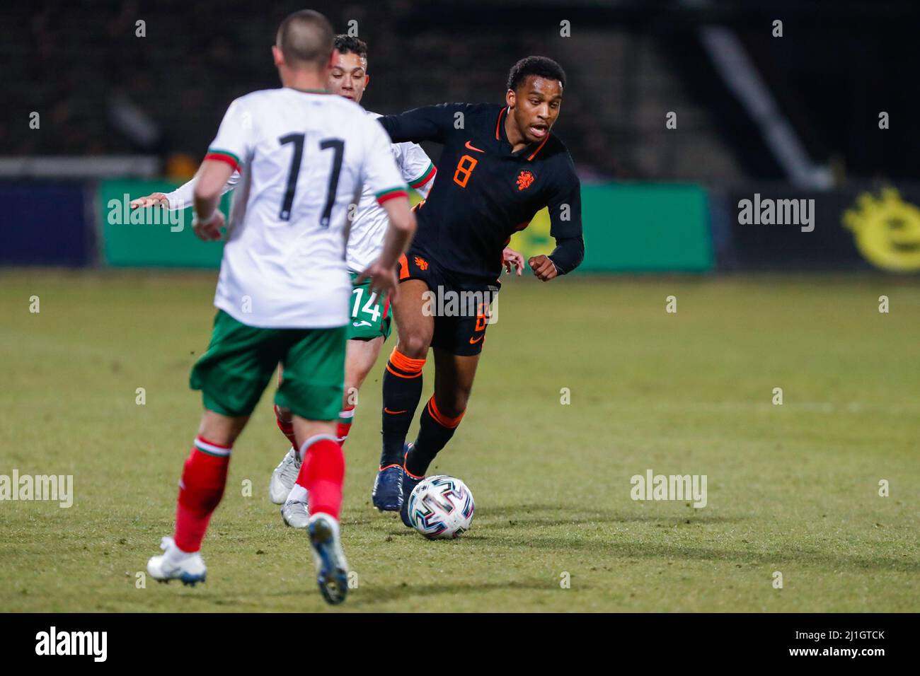Sofia, Bulgaria. 25th Mar 2022. SOFIA, BULGARIA - MARZO 25: Quinten Timber of the Netherlands U23 durante la partita dei qualificatori Euro 2023 tra Bulgaria U23 e Paesi Bassi U23 allo Stadio Slavia il 25 marzo 2022 a Sofia, Bulgaria (Foto di Nikola Krstic/Orange Pictures) Credit: Orange Pics BV/Alamy Live News Foto Stock