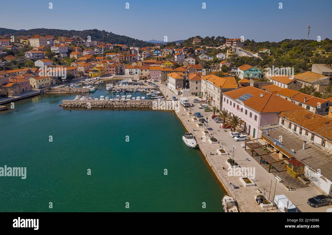 Vista aerea del porto della città vecchia di sali a Dugi Otok Croazia Foto Stock