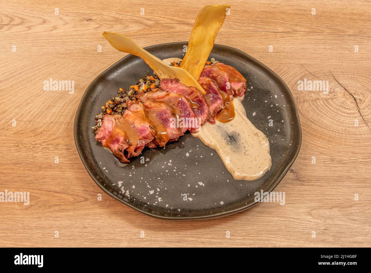 La presa ibérica es una de las carnes más preciadas del cerdo dada su calidad para elaborato embutidos tan deliciosos como el lomito ibérico de bellota Foto Stock