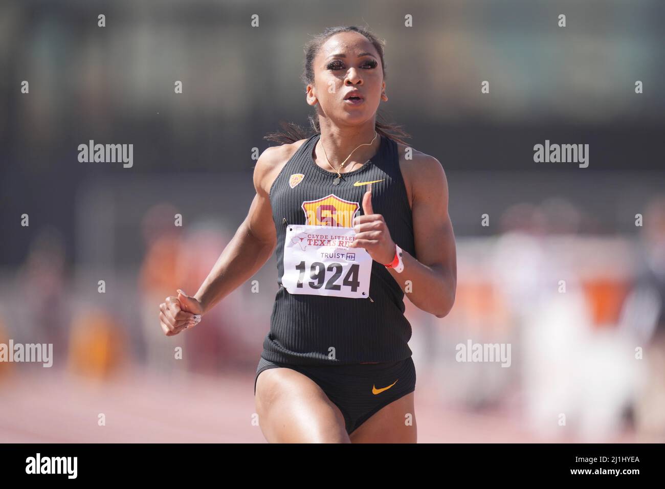 Celera Barnes vince il caldo femminile 100m nel 11,07 per il miglior tempo di qualificazione durante il 94th Clyde Littlefield Texas Relays, venerdì 25 marzo 2022, ad Aus Foto Stock