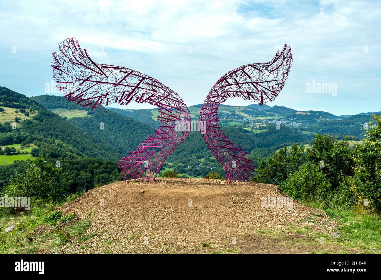 Orizzonti arti e natura in Sancy 2021. Credo di poter volare lavoro di Gleb Dusavitskiy, Puy de Dome, Auvergne Rhone Alpes, Francia Foto Stock