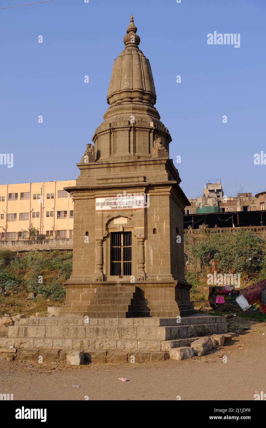 Pandharpur, India, 26 febbraio 2022, Pundalik tempio sulla riva del fiume chandrabhaga a Pandharpur, Maharashtra, India. Foto Stock