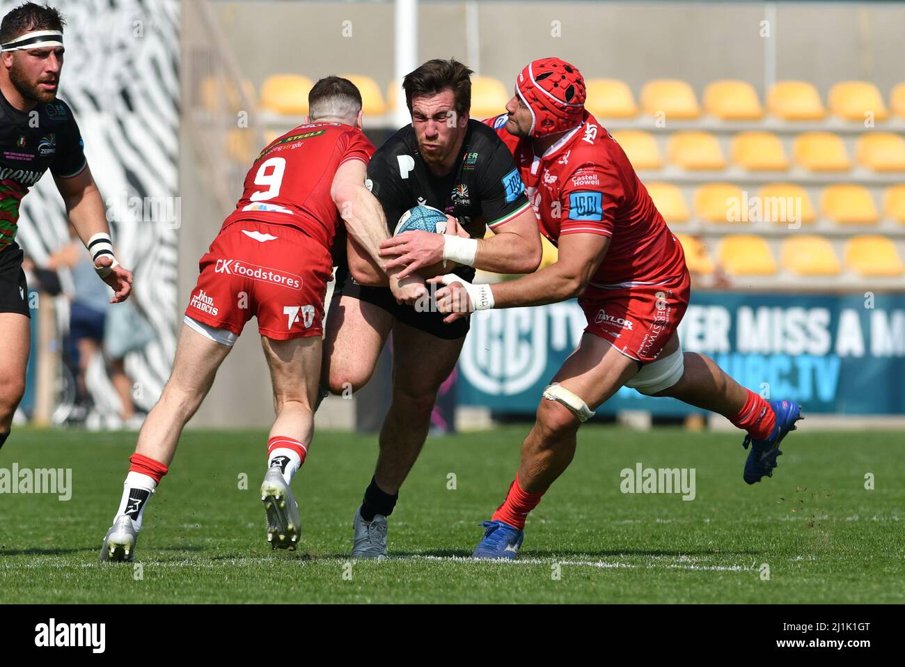 Parma, Italia. 26th Mar, 2022. enrico lucchin (Zebre) durante Zebre Rugby Club vs Scarlets, United Rugby Championship match a Parma, Italy, March 26 2022 Credit: Independent Photo Agency/Alamy Live News Foto Stock