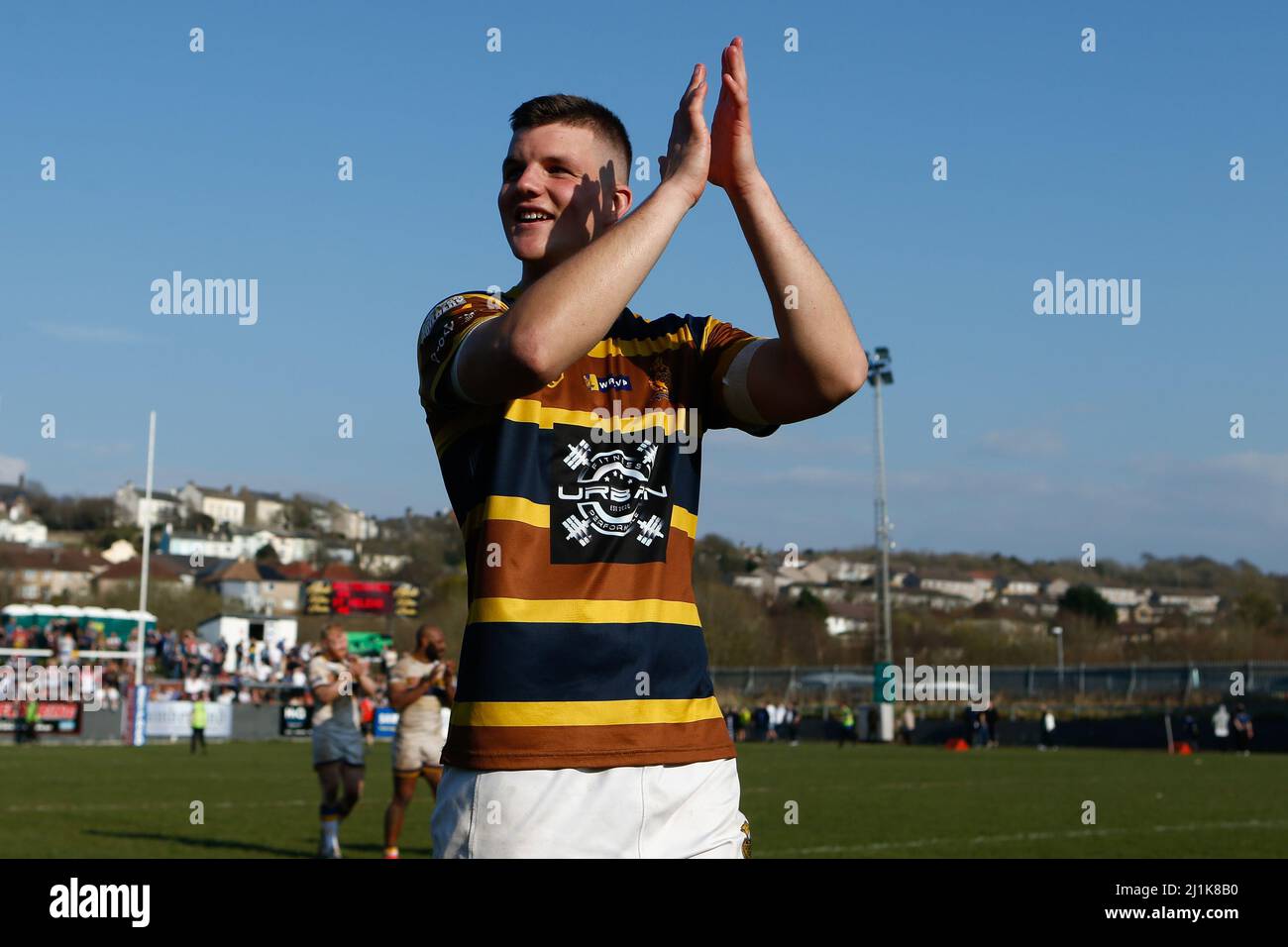 Karl Dixon di Whitehaven applaude i tifosi durante la Betfred Challenge Cup alla LEL Arena, West Cumbria. Data foto: Sabato 26 marzo 2022. Foto Stock
