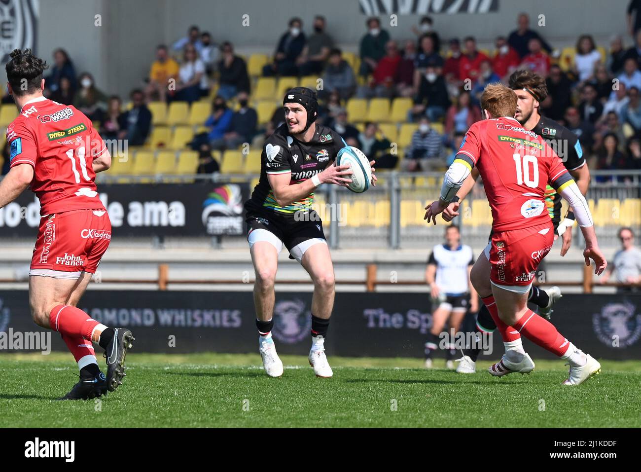 Parma, Italia. 26th Mar, 2022. carlo canna (zebre) durante Zebre Rugby Club vs Scarlets, United Rugby Championship match a Parma, Italy, March 26 2022 Credit: Independent Photo Agency/Alamy Live News Foto Stock