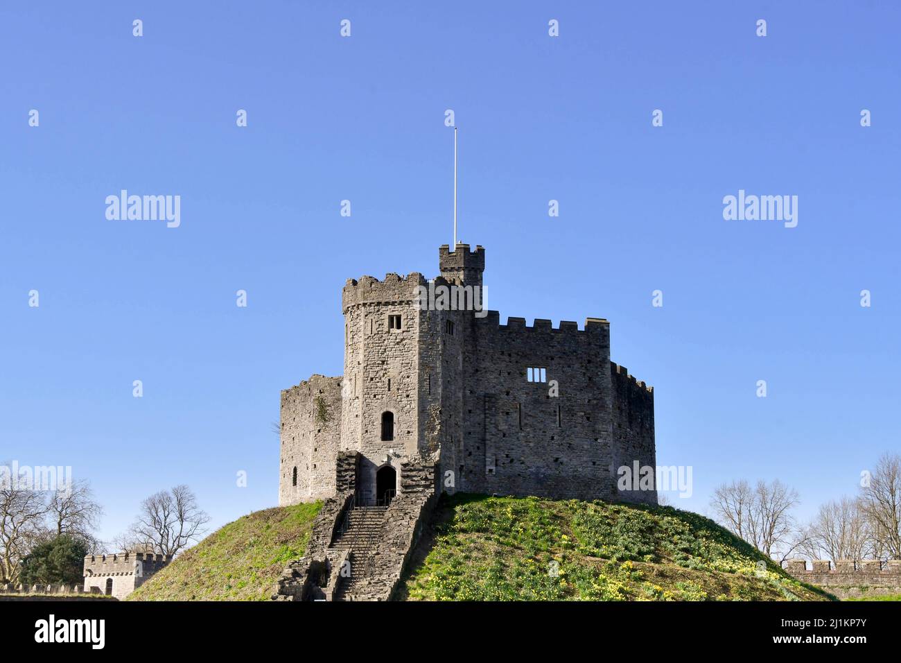 Cardiff, Galles - Marzo 2022: Tenuta storica nei terreni di Cardiff Castke, che si trova nel centro della città Foto Stock