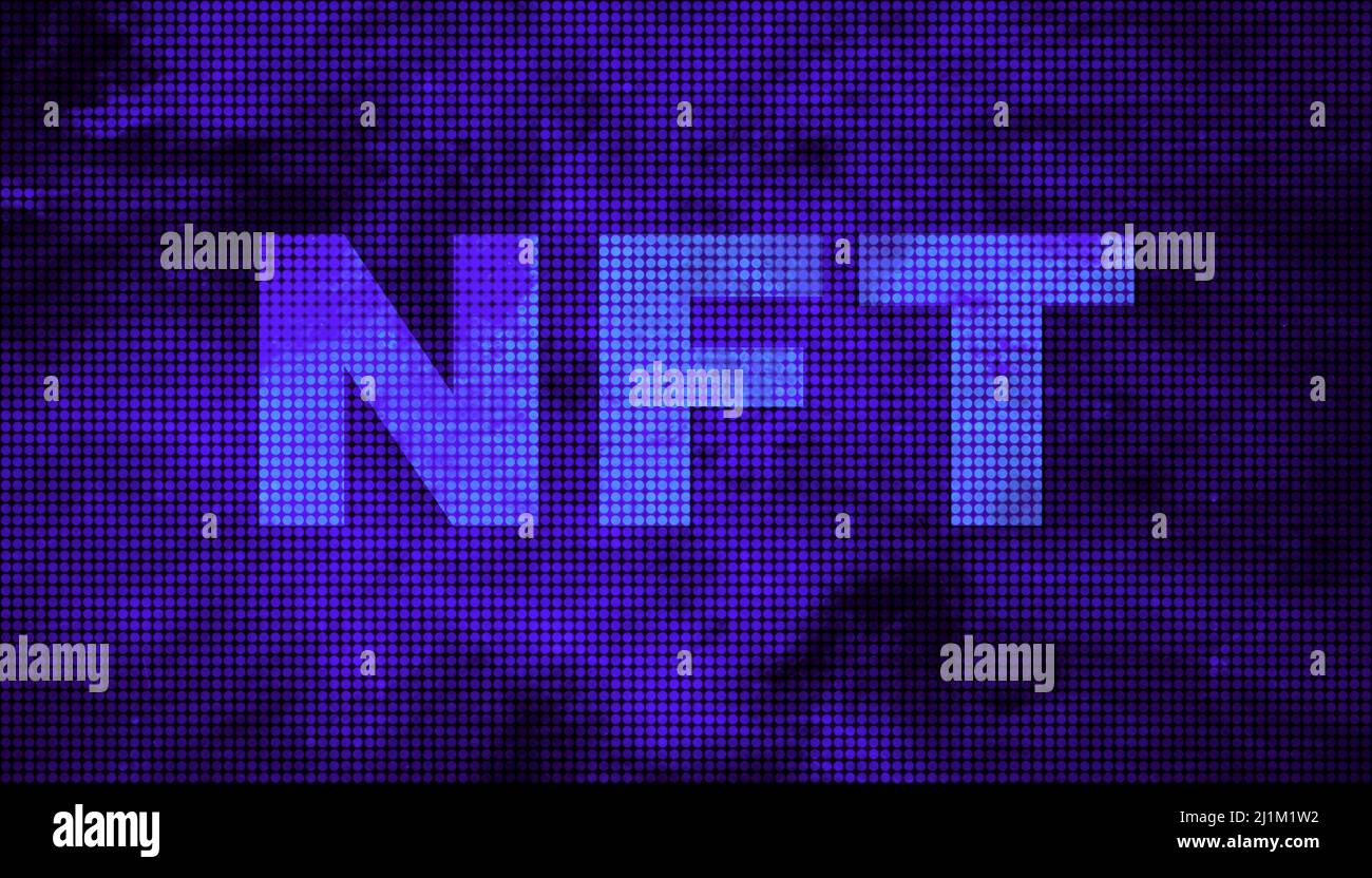 Token NFT su sfondo digitale astratto, logo in blu scuro. NFT è criptovaluta non-fungibile. Concetto di blockchain, cripto art news, virtuoso Foto Stock