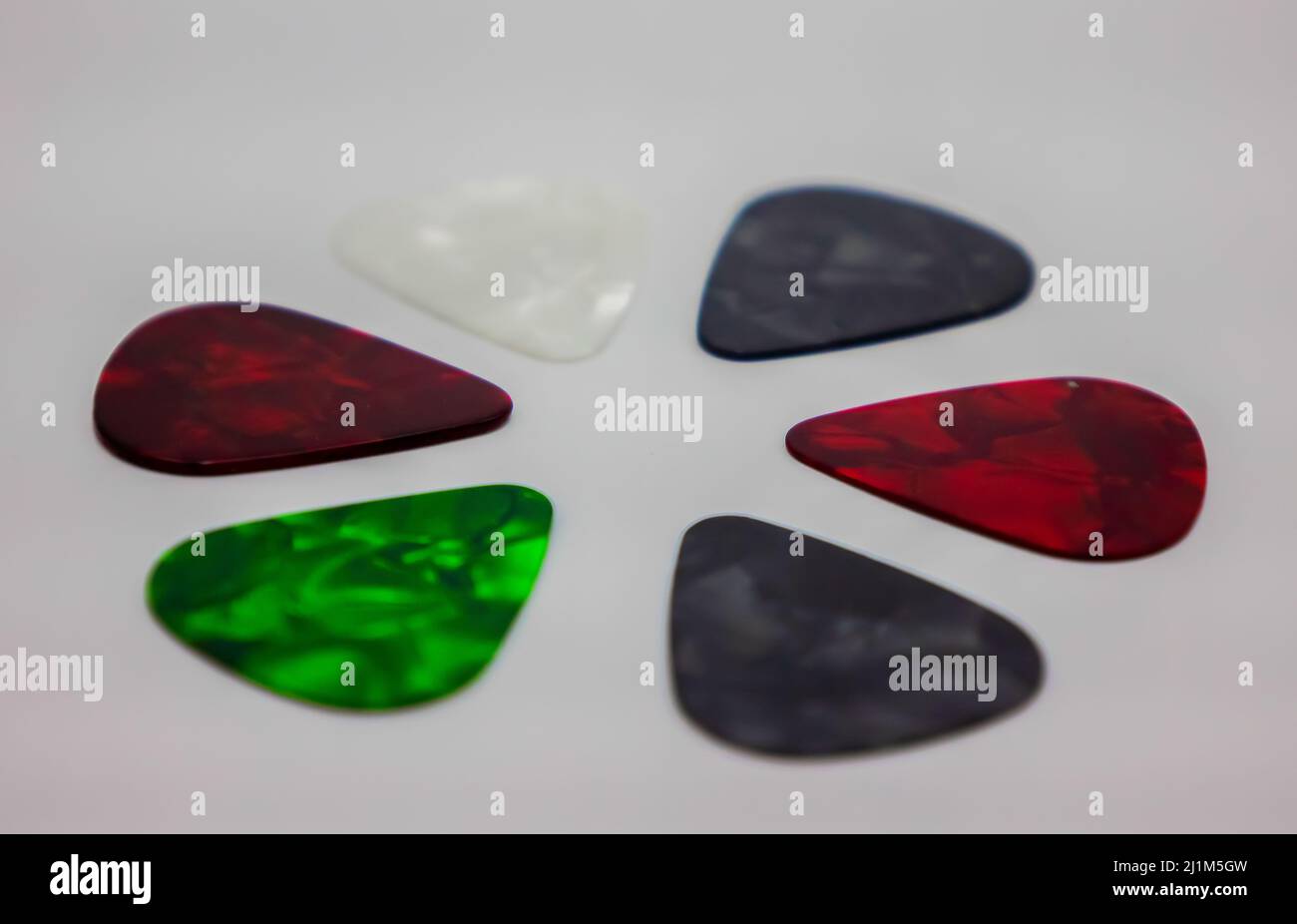 Le selezioni di chitarra in cerchio disposte per assomiglia ad un modello impressionante. Foto Stock