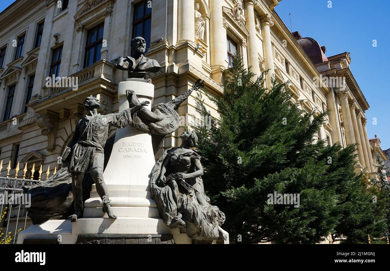 Bucarest, Romania - 24 marzo 2022: Il bellissimo edificio della Banca Nazionale di Romania, in questa foto è la vecchia ala del Palazzo BNR, costruito Foto Stock