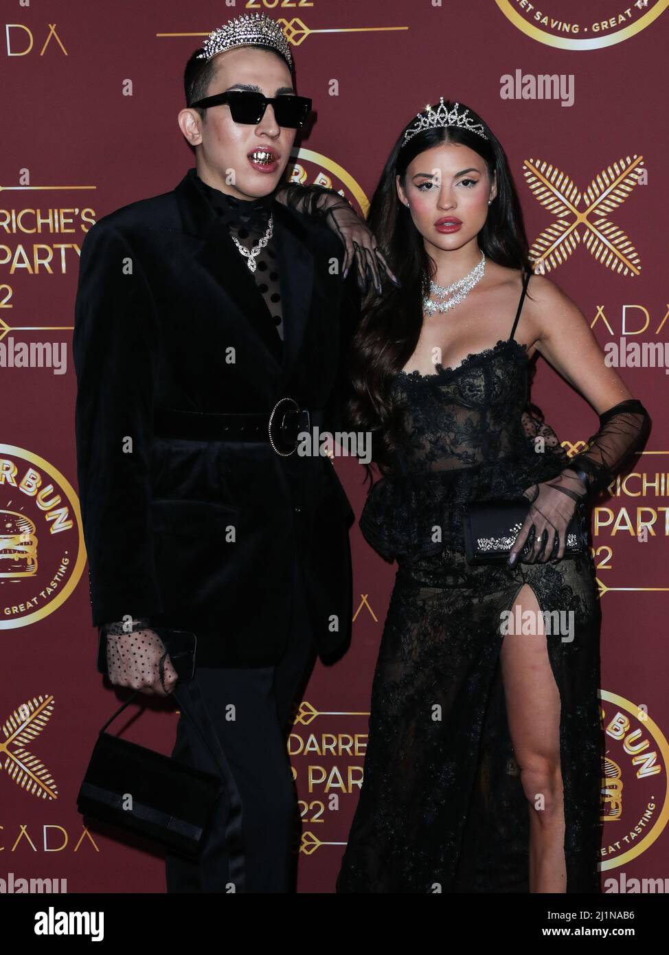 BEL AIR, LOS ANGELES, CALIFORNIA, USA - MARZO 26: Holly Scarfone arriva al Darren Dzienciol e Richie Akiva Oscar Party 2022 tenuto in una residenza privata il 26 Marzo 2022 a Bel Air, Los Angeles, California, Stati Uniti. (Foto di Xavier Collin/Image Press Agency) Foto Stock