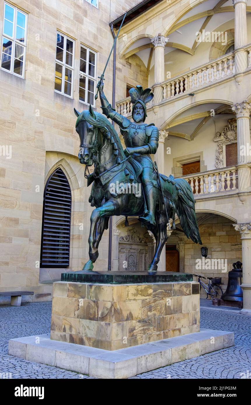 Stoccarda, Baden-Württemberg, Germania: Statua equestre di Eberhard il Bearded, creata dallo scultore di corte Ludwig von Hofer. Foto Stock