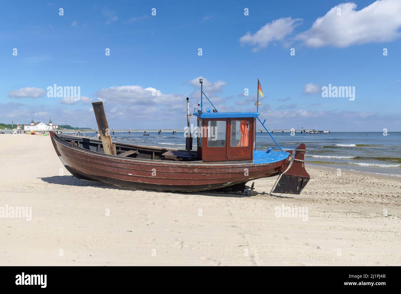 Spiaggia e molo di Ahlbeck su Usedom, mar baltico, Mecklenburg-Vorpommern, Germania Foto Stock