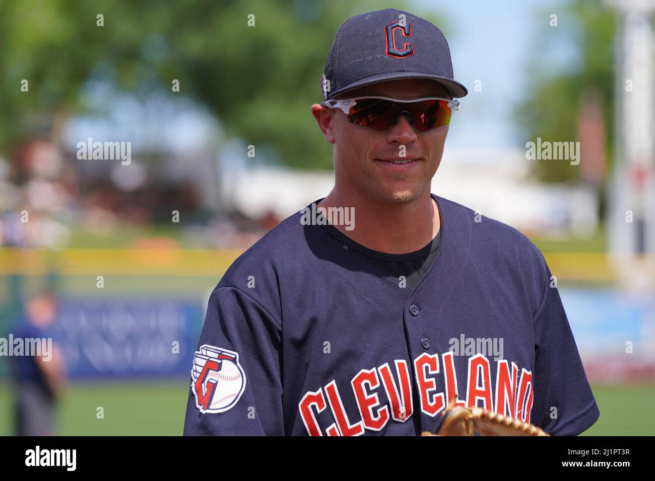 Un giocatore dei Cleveland Guardians prima di una partita di baseball primaverile della MLB venerdì 25 marzo 2022 allo Scottsdale Stadium di Scottsdale, Ariz. (Scott Finkelmeyer/Image of Sport) Foto Stock