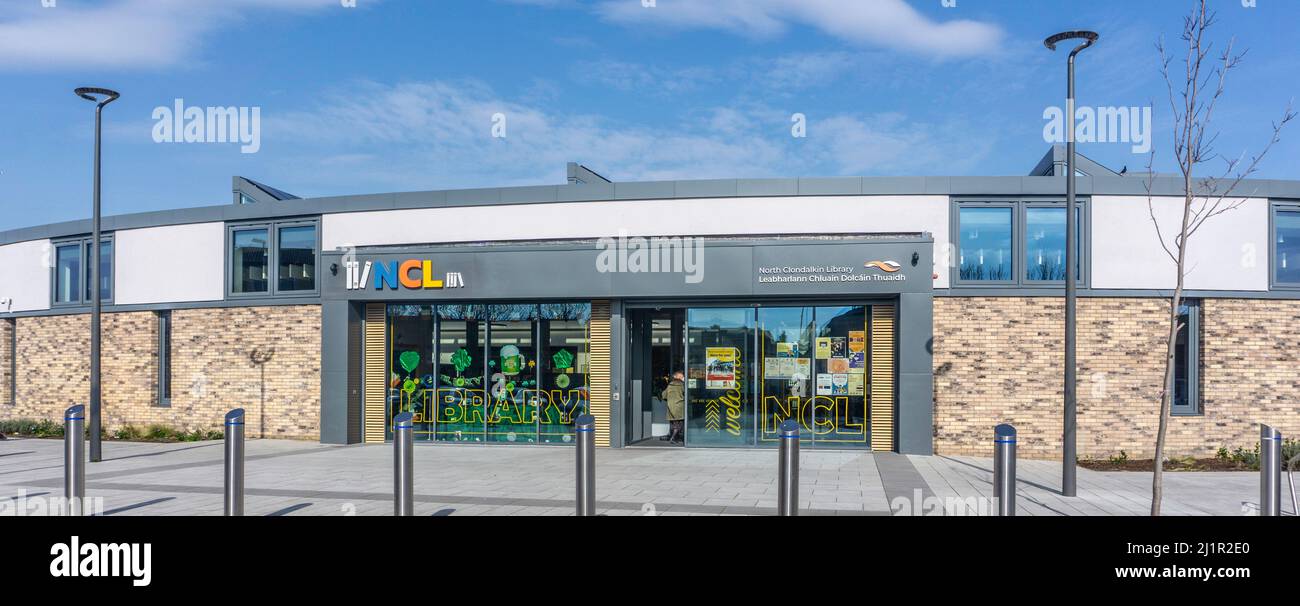 La biblioteca di North Clondalkin a Rowlagh, Dublino, Irlanda. Foto Stock