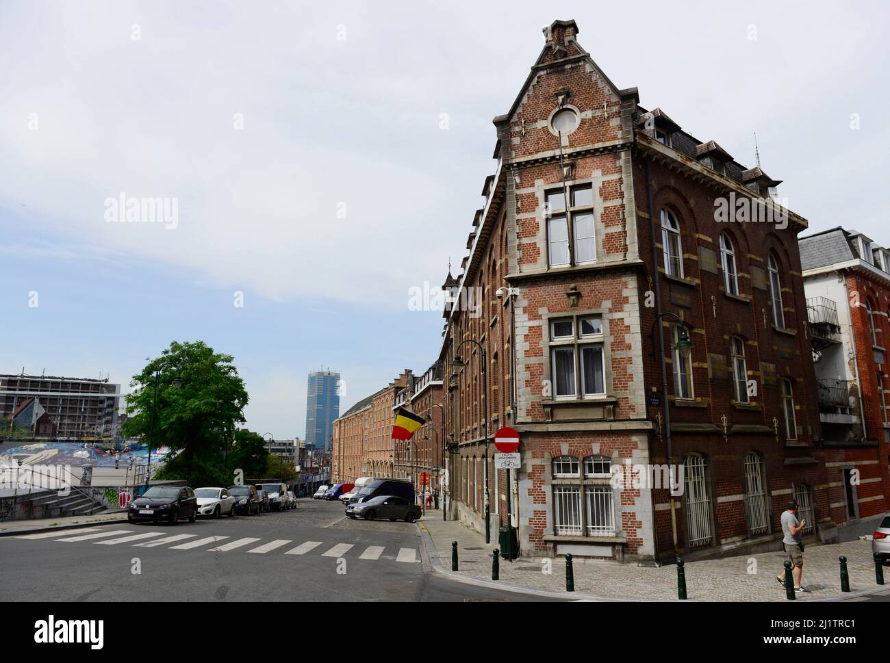 Un bellissimo edificio all'incrocio tra Rue d'Accolay e Rue des Ursulines a Bruxelles, Belgio. Foto Stock