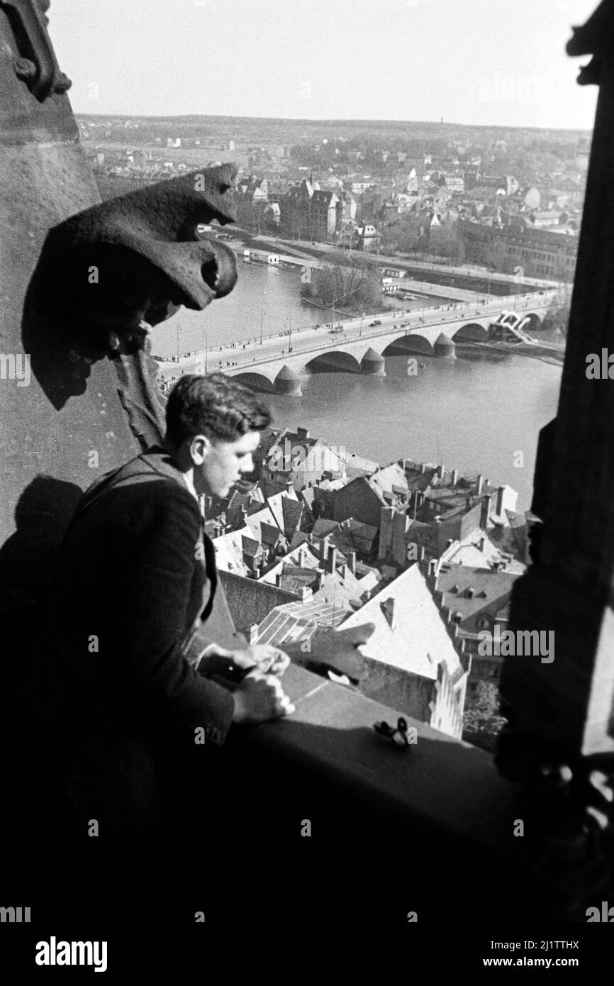 Blick auf die Alte Brücke vom Frankfurter Dom, späte 1930er Jahre. Vista del Ponte Vecchio come visto dalla Cattedrale di Francoforte, fine 1930s. Foto Stock