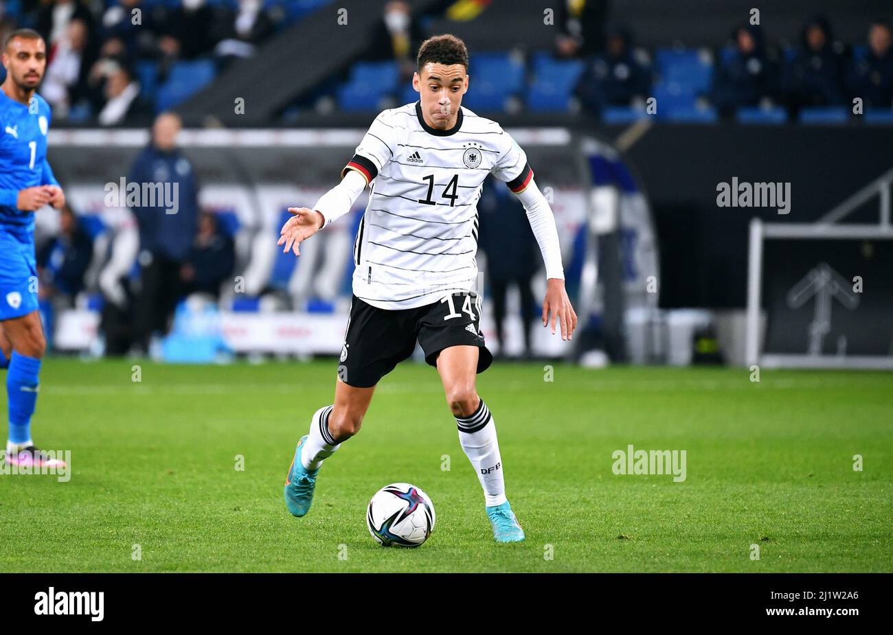 Partita amichevole, PreZero Arena Sinsheim: Germania vs Israele; Jamal Musiala (GER) Foto Stock