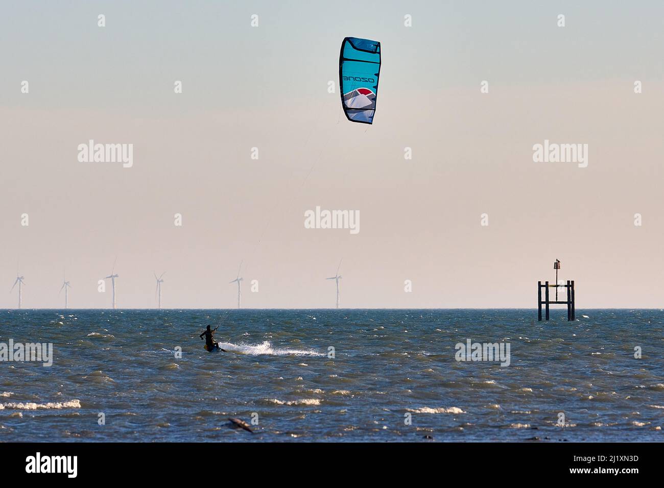 Kite Surfing a Worthing Beach Foto Stock