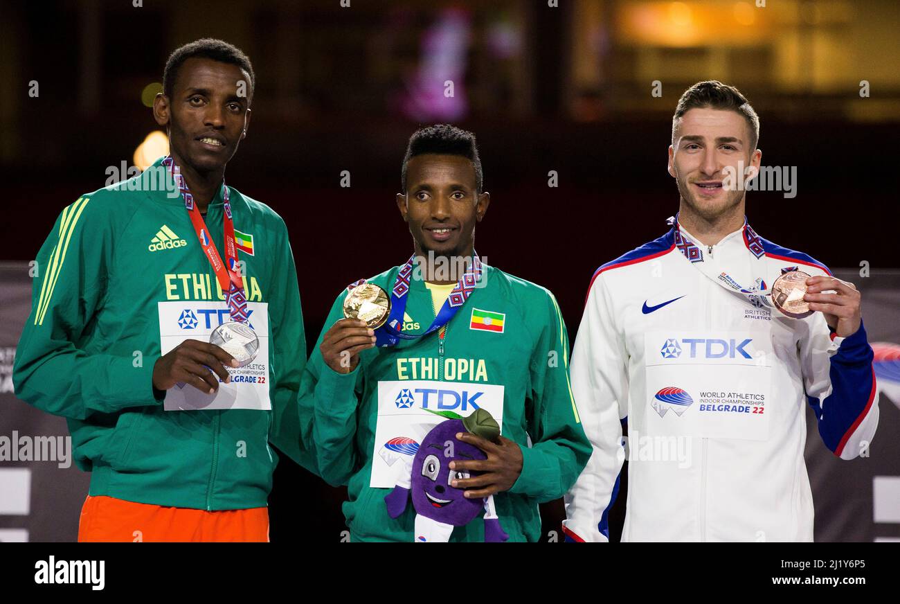 Belgrado, Serbia, 20th marzo 2022. Marc Scott di Gran Bretagna, Selemon Barega di Etiopia, Samule Tefera di Etiopia che si pone con medaglie durante i Campionati mondiali di atletica indoor Belgrado 2022 - Conferenza stampa a Belgrado, Serbia. Marzo 20, 2022. Credit: Nikola Krstic/Alamy Foto Stock