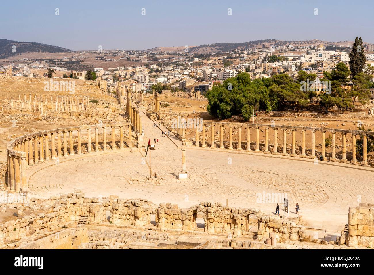 Il Foro ovale alle rovine romane di Jerash, Jerash, Giordania. Foto Stock