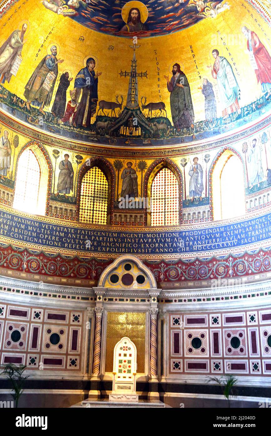 Italia. Roma. L'abside nella Chiesa di San Giovanni in Laterano a Roma. Foto Stock