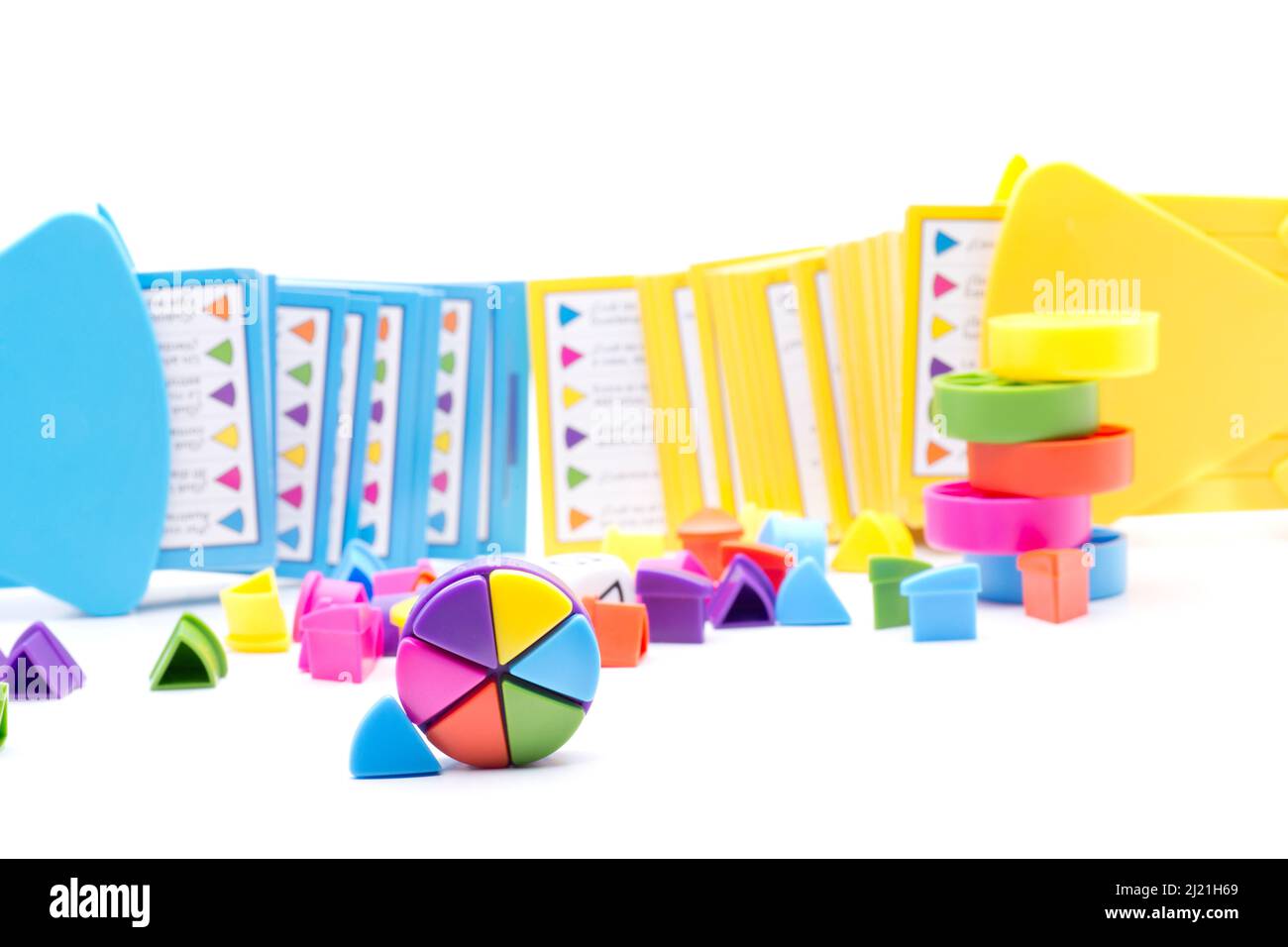 Triangoli colorati, disposti in cerchio Foto Stock