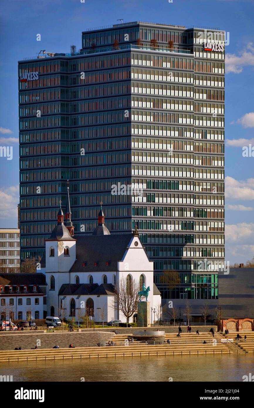 Old St. Heribert di fronte alla sede centrale di Lanxess AG, Germania, Renania settentrionale-Vestfalia, Renania, Colonia Foto Stock