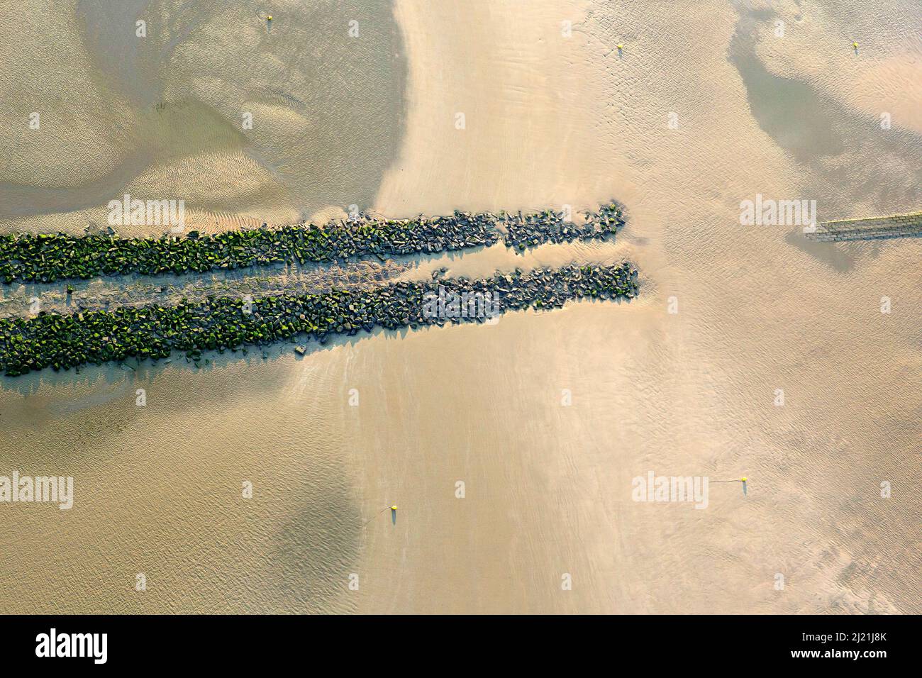 Protezione della costa occidentale del mare del Nord, vista aerea, Belgio, Fiandre Foto Stock