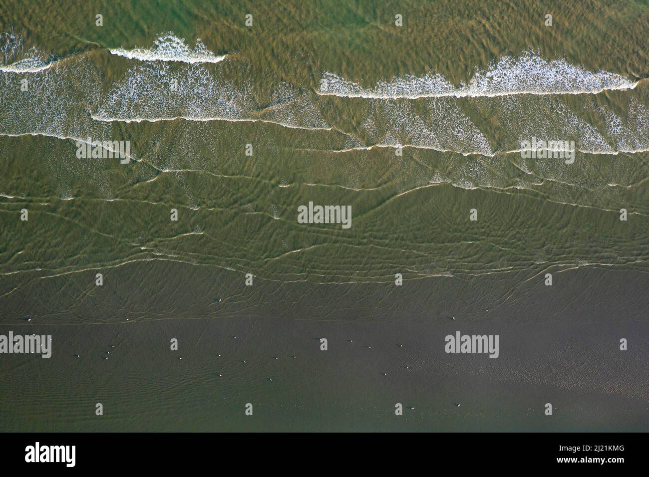 Surf sulla costa del Mare del Nord, vista aerea, Belgio, Fiandre Foto Stock