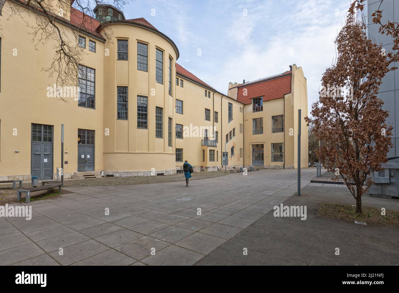Edificio principale dell'Università di Bauhaus a Weimar dall'architetto Henry van de Velde, vista posteriore Foto Stock