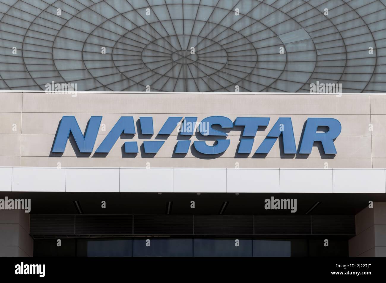 Lisle - Circa Marzo 2022: Sede di Navistar International. Navistar produce veicoli a gas, diesel ed elettrici e 18 ruote Big rig t Foto Stock