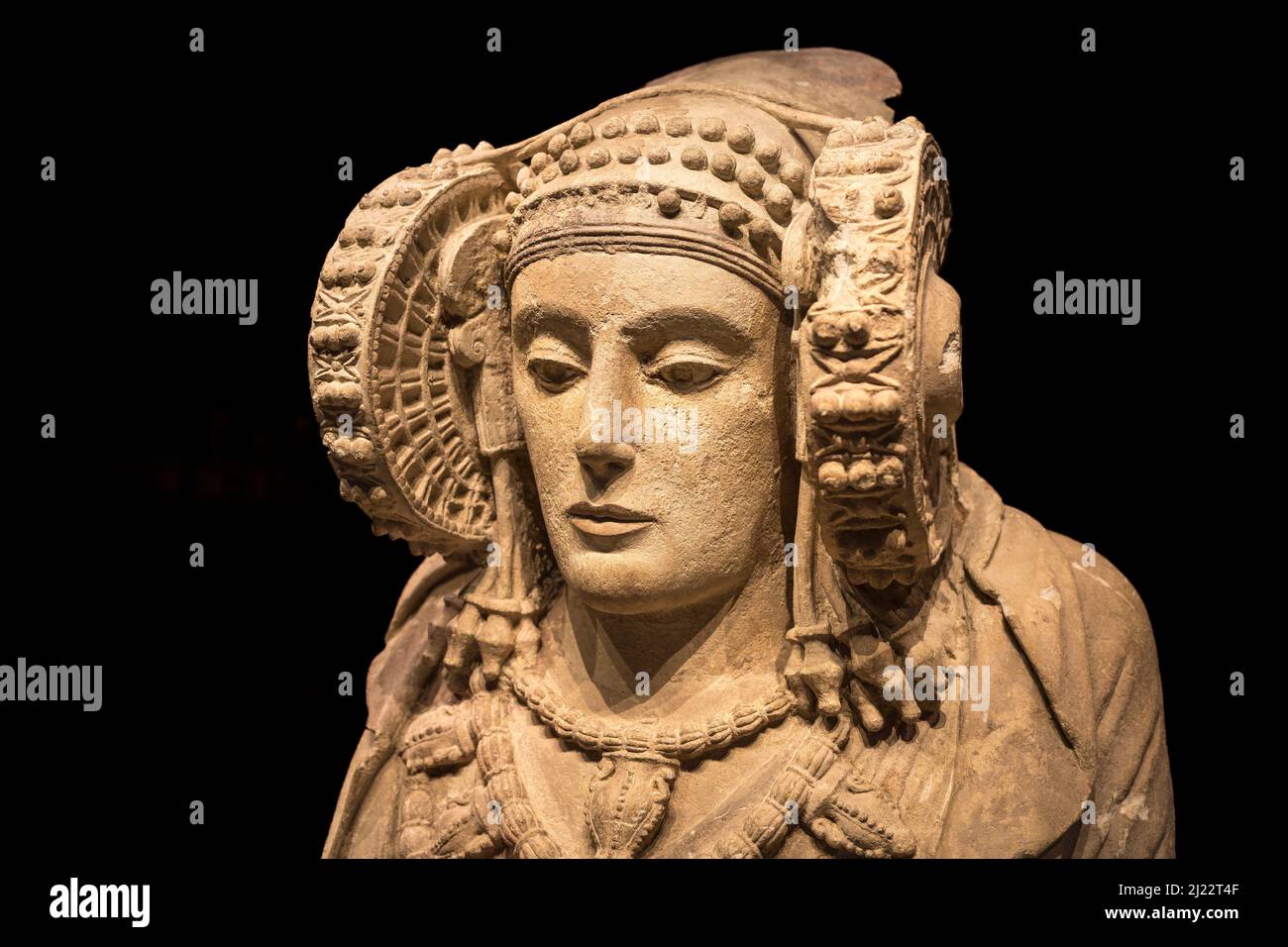 La Signora di Elche, la Dama de Elche, 4th cen AC. Scultura di una dea o di una sacerdotessa, che mostra inflesse artistiche sia di Punic-Iberia che di celtiber Foto Stock