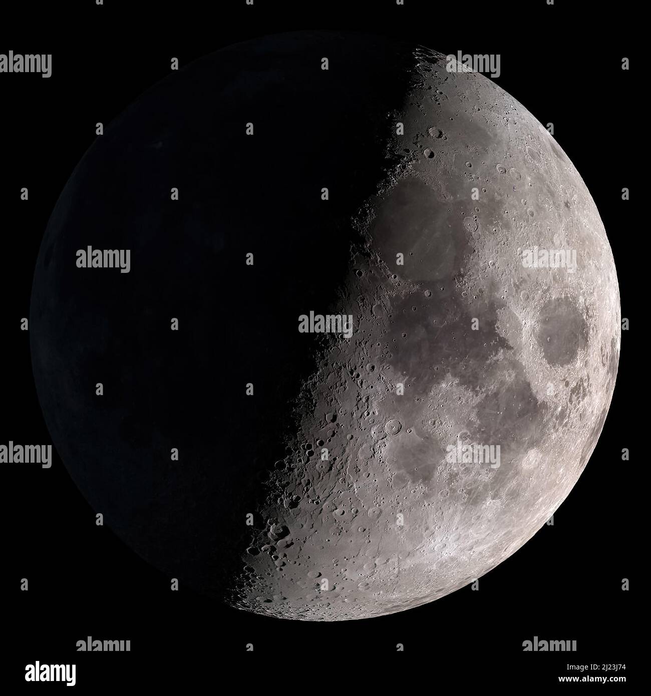 First Quarter Moon, registrato dall'Orbiter della NASA per la ricostruzione lunare Foto Stock