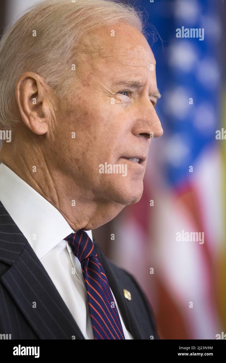 Il presidente Joe Biden ha espresso una condanna forte e personale di Vladimir Putin in Russia, convocando un appello alla democrazia liberale e ad una risolutezza duratura tra le nazioni occidentali di fronte ad un brutale autocrate. Immagini archivistiche del Vice Presidente degli Stati Uniti Joe Biden durante una visita ufficiale in Ucraina nel dicembre 2017 Foto Stock