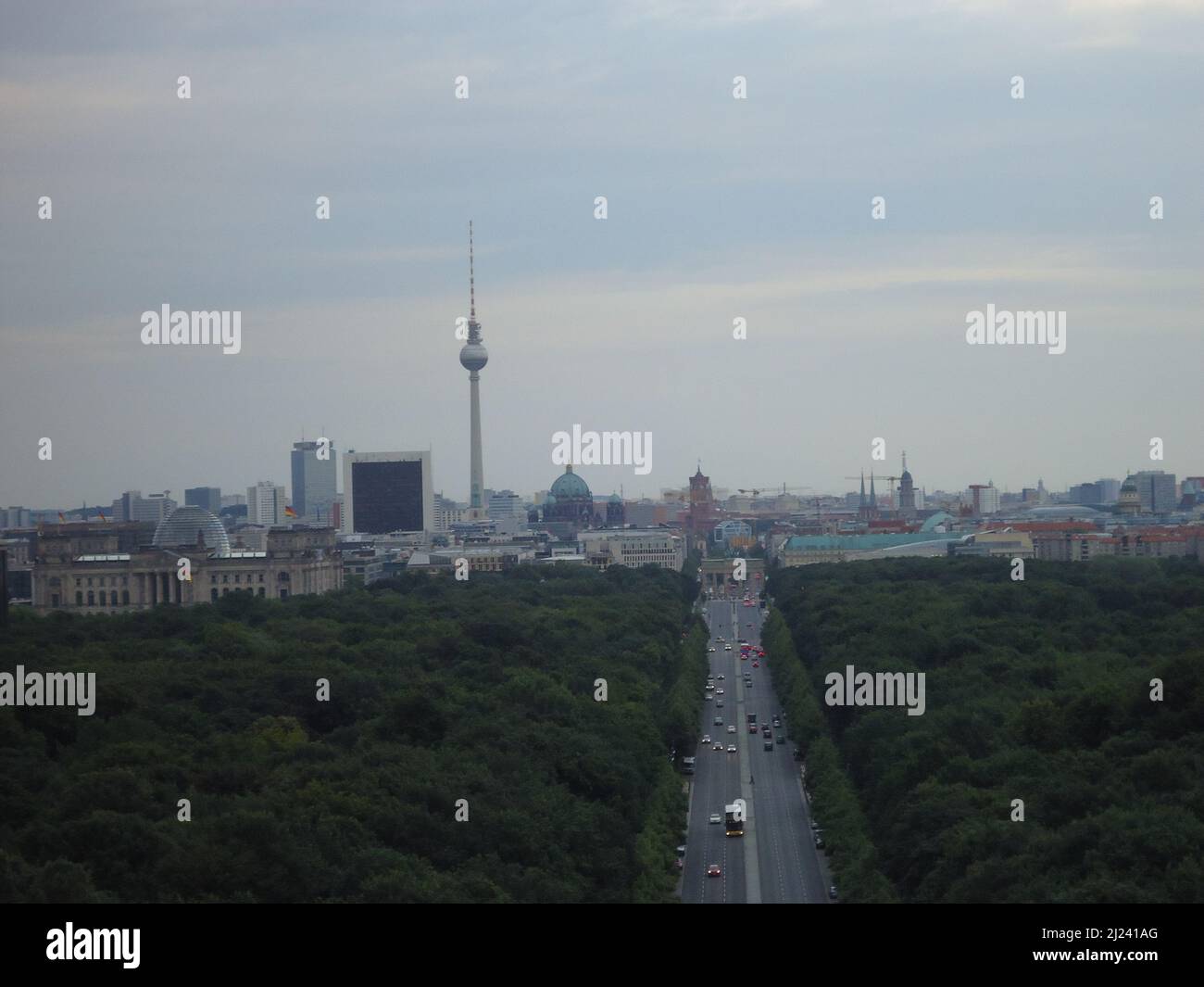 Monumenti, monumenti e strade di Berlino Foto Stock