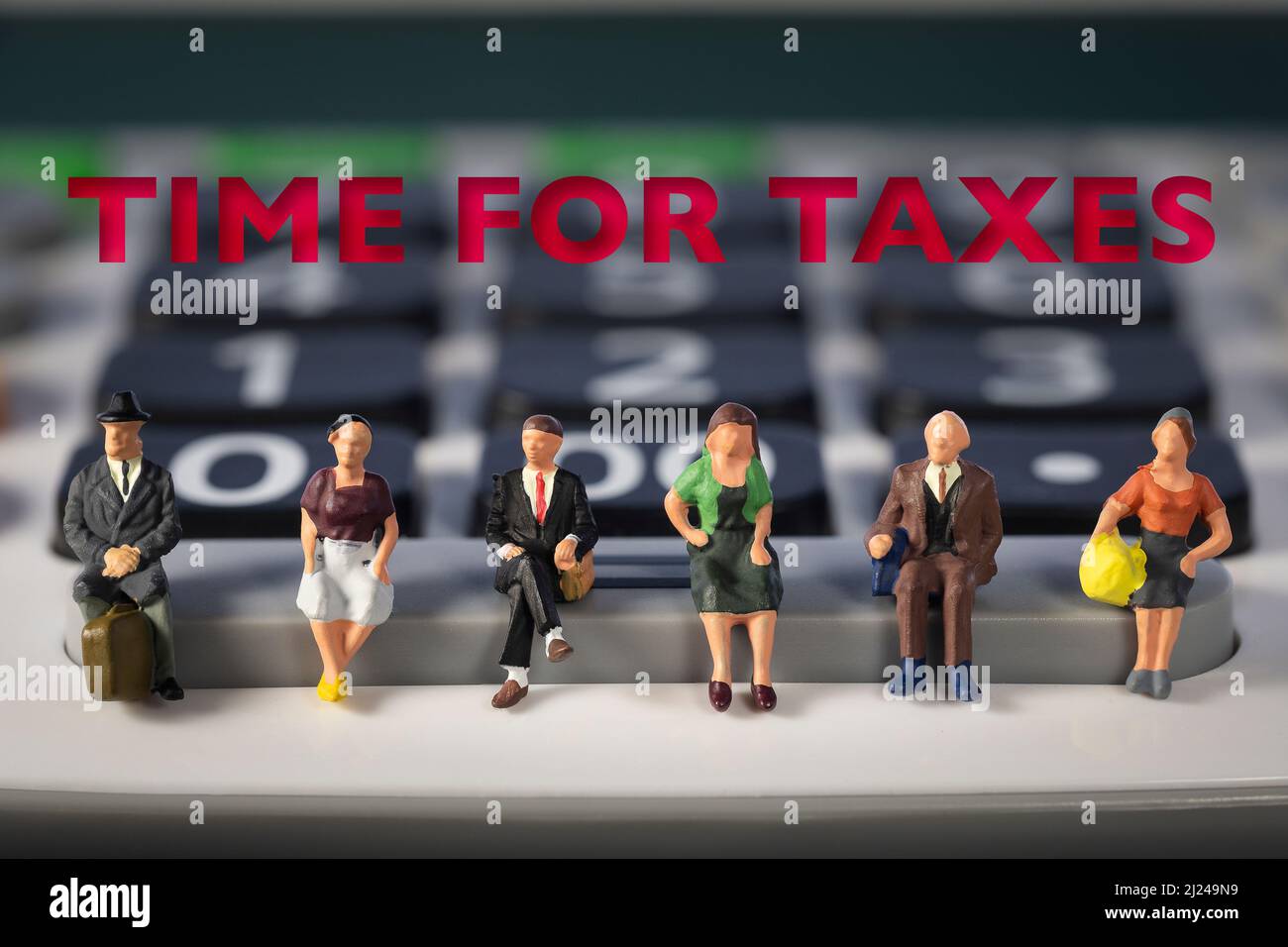 Tempo per la pianificazione delle imposte di denaro di contabilità finanziaria tassazione imprenditore economia fiscale rimborsa denaro Foto Stock