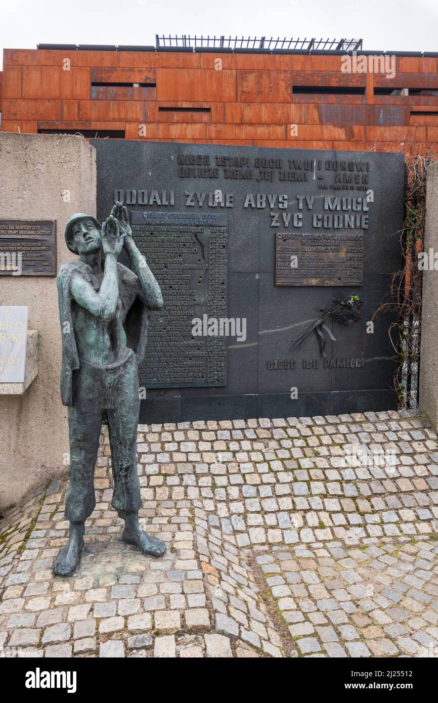 Il Monumento della solidarietà accanto al Museo Gdansk, Polonia Foto Stock