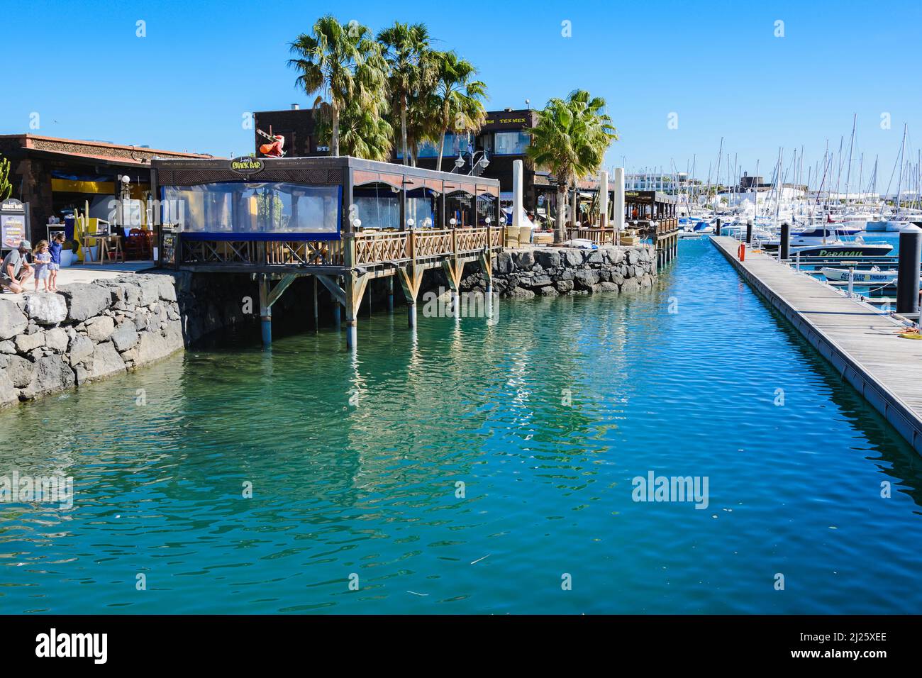 Marina Rubicon, Playa Blanca, mare e caffè, Lanzarote Foto Stock