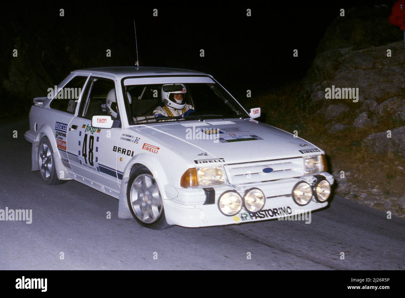 gabriele-folco-zambelli-ita-massimo-max-sghedoni-ita-ford-escort-rsturbo-grn-ford-italia-2j26r5p.jpg